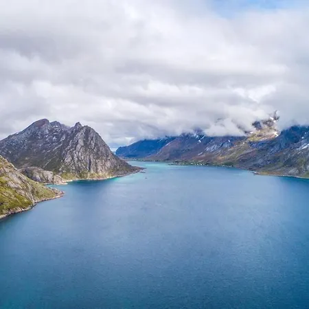 Sea-view House In * Sund (Nordland)