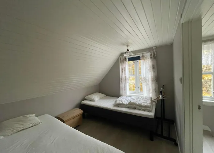 Sea-view House In Sund (Nordland)