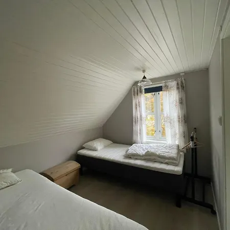 Sea-view House In Sund (Nordland)