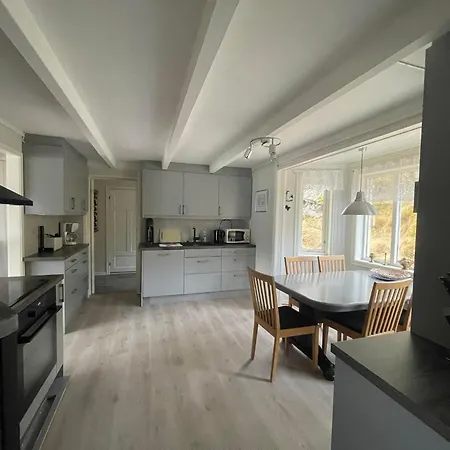 Sea-view House In * Sund (Nordland)